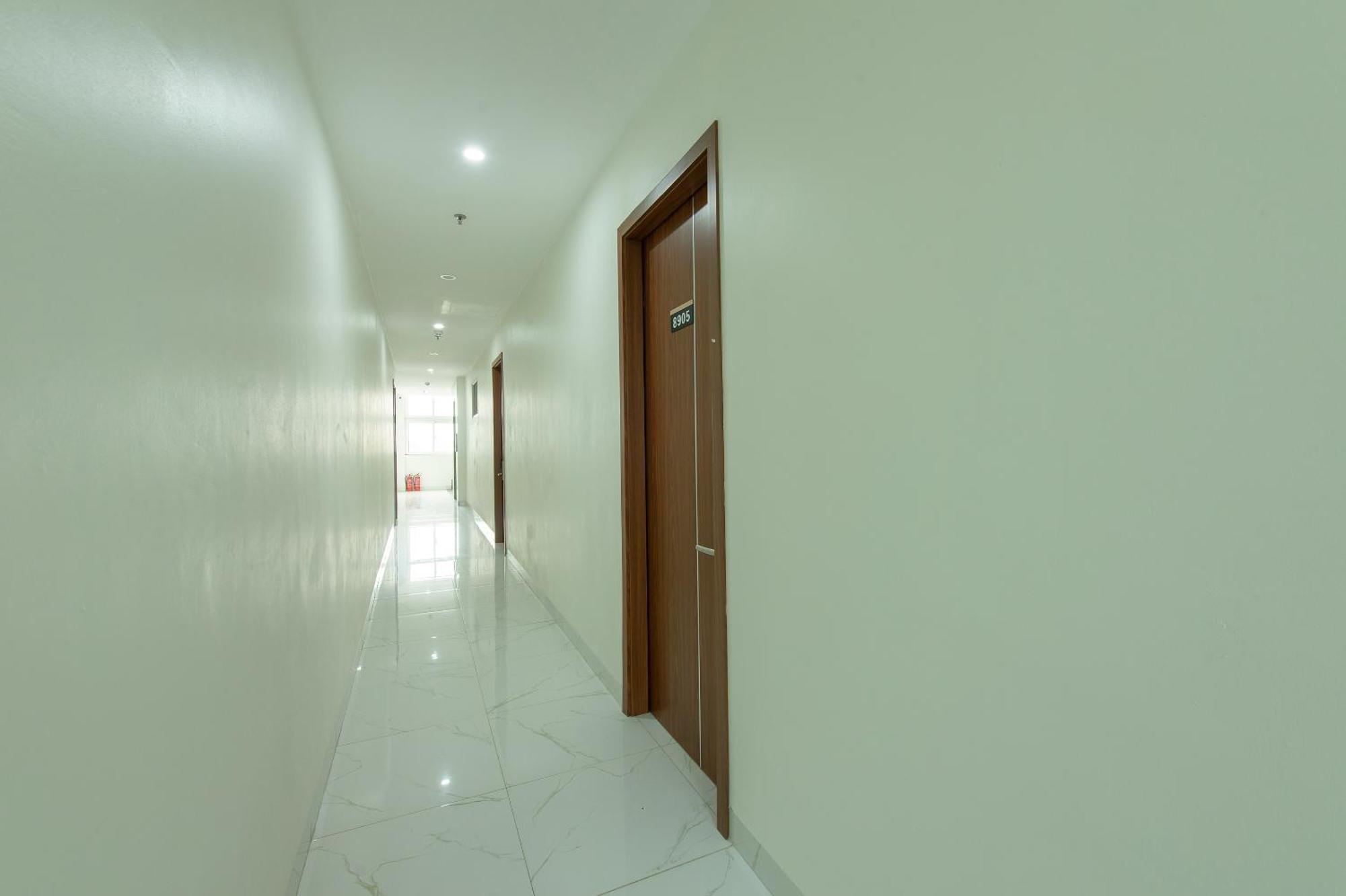 Capital O 417 Truong Son Hotel Hanoi Exterior foto