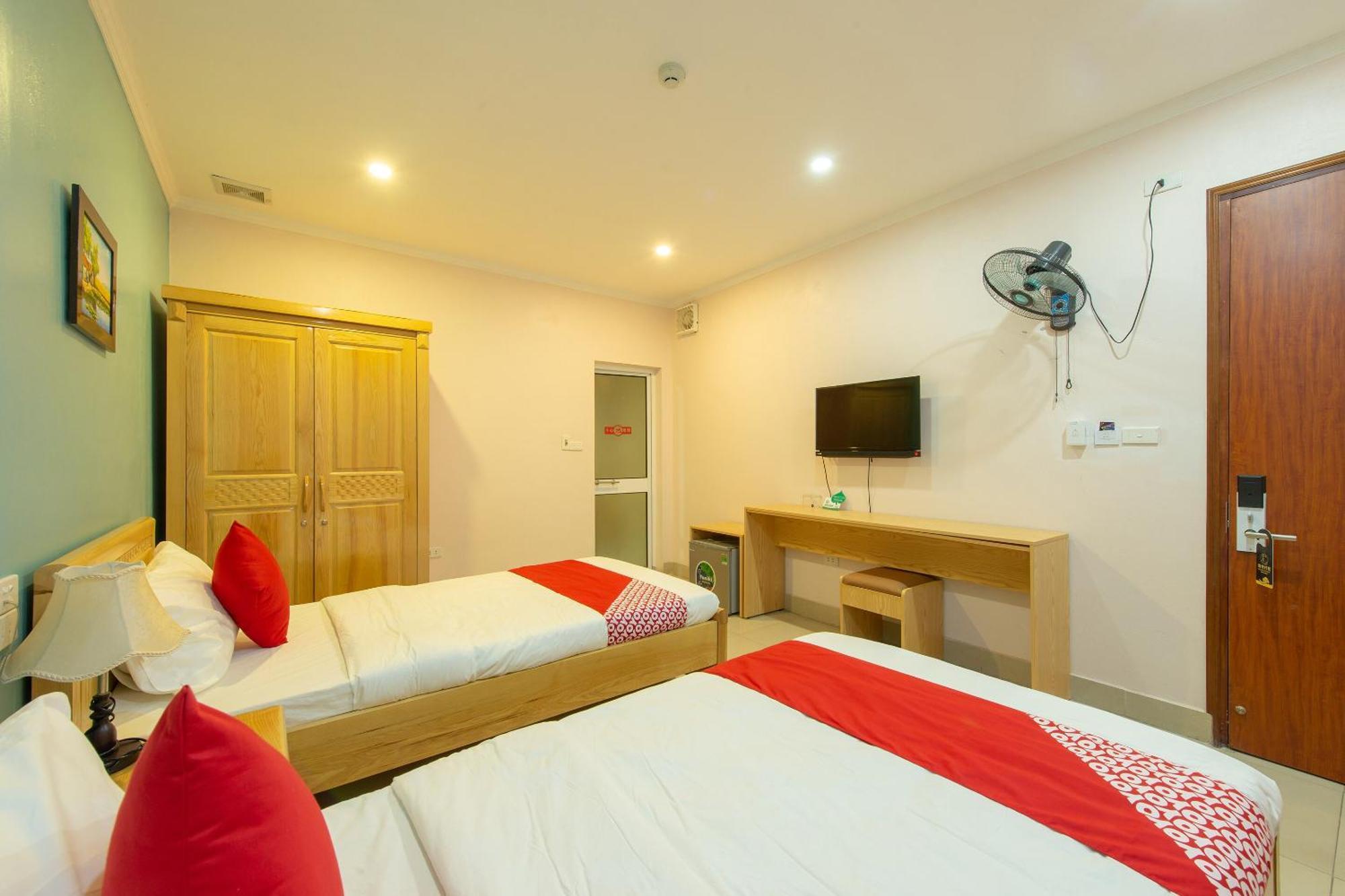 Capital O 417 Truong Son Hotel Hanoi Exterior foto